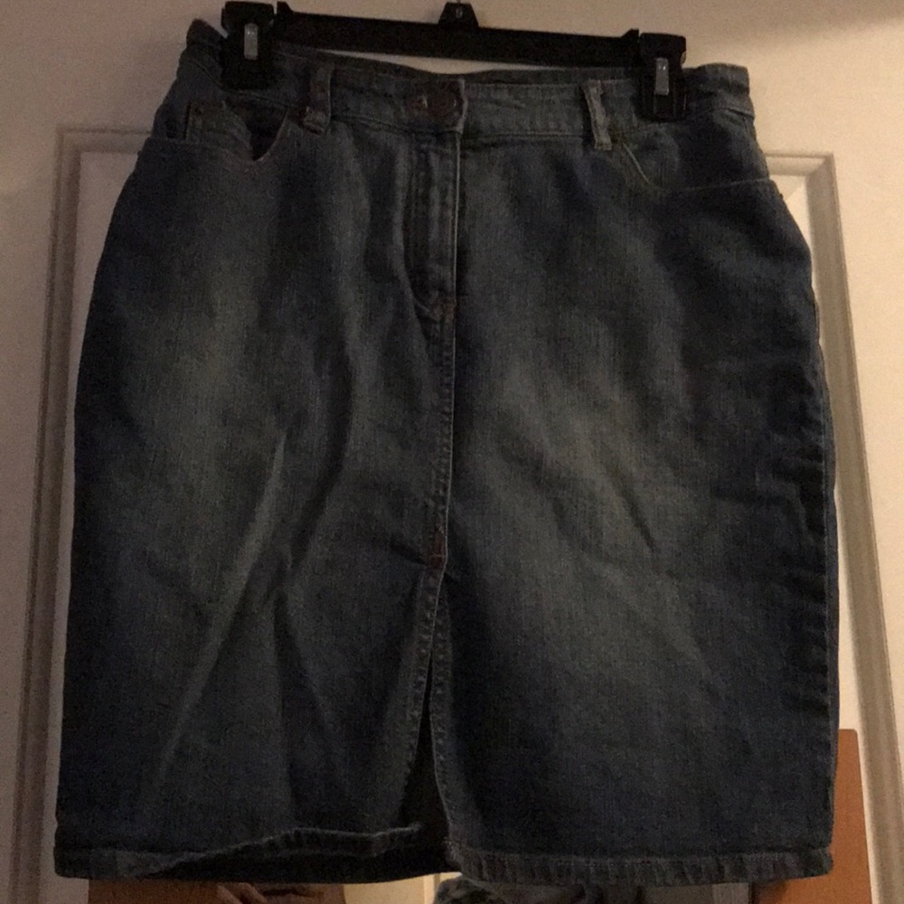 Denim skirt